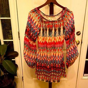 Truth SIZE SMAL ABSTRACT PRINT DRESS. Sheer sleevesFully lined with elastic at n